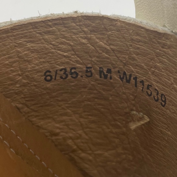 Born Handcrafted Footwear Leather Beige Ivory  Sandals, Sz 6 - Picture 10 of 10